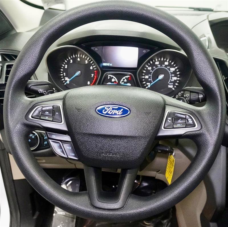 Used 2017 Ford Escape SE FWD image 12