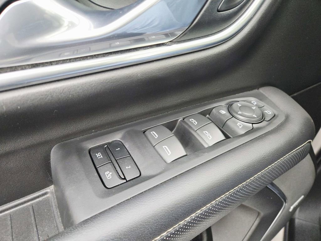 Used 2021 GMC Yukon SLT w/ SLT Luxury Plus Package image 40