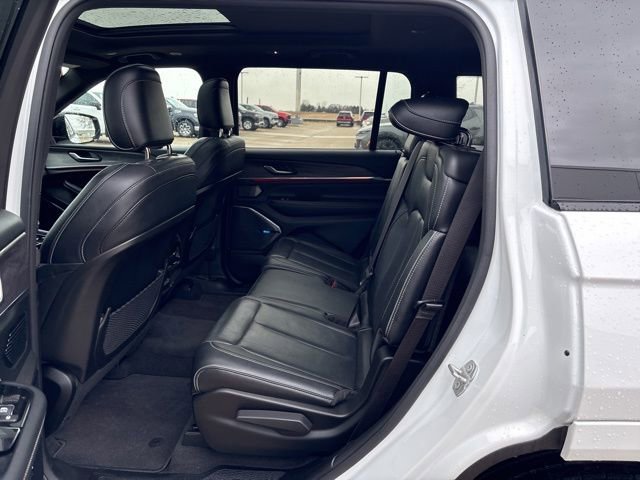 Used 2021 Jeep Grand Cherokee L Overland image 13