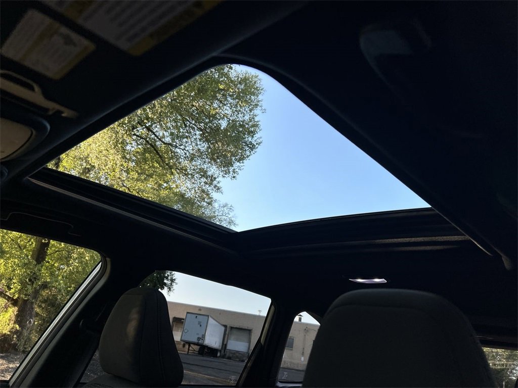 Certified 2025 Subaru Forester Premium image 24