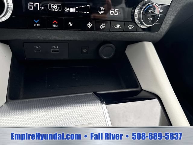 Used 2024 Mitsubishi Outlander SEL Black Edition AWD/4WD image 26