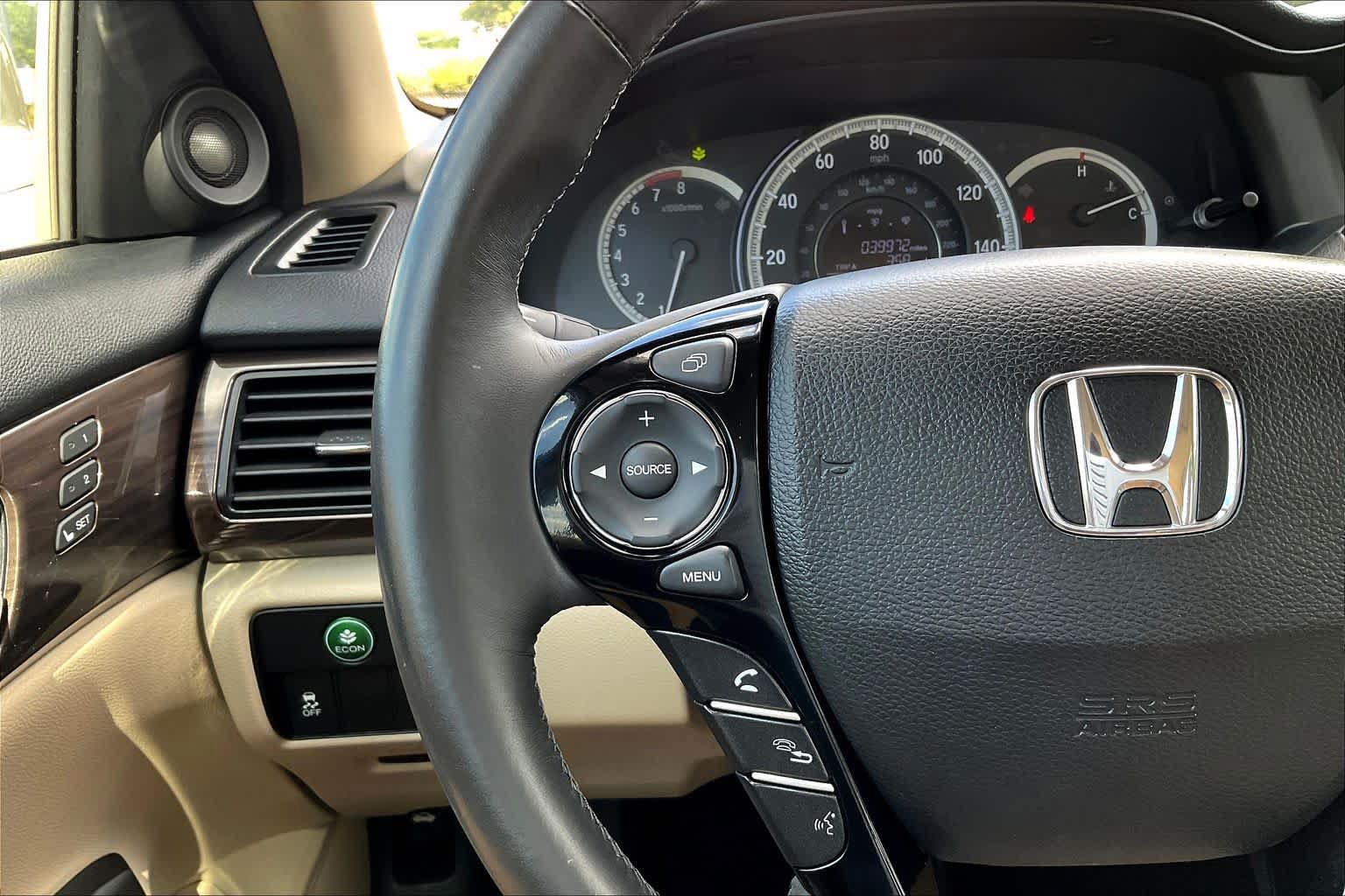 Used 2017 Honda Accord EX-L image 24