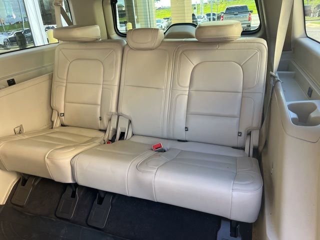 Used 2019 Lincoln Navigator L Reserve image 13