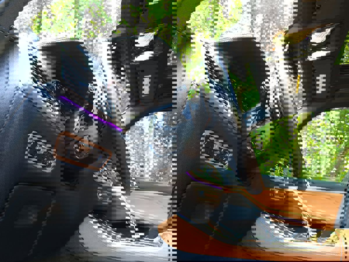 Used 2021 BMW X5 sDrive40i w/ M Sport Package image 31