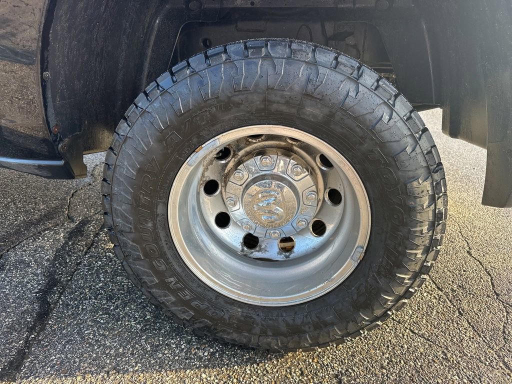 Used 2022 RAM 3500 Big Horn w/ Level C Equiment Group image 32