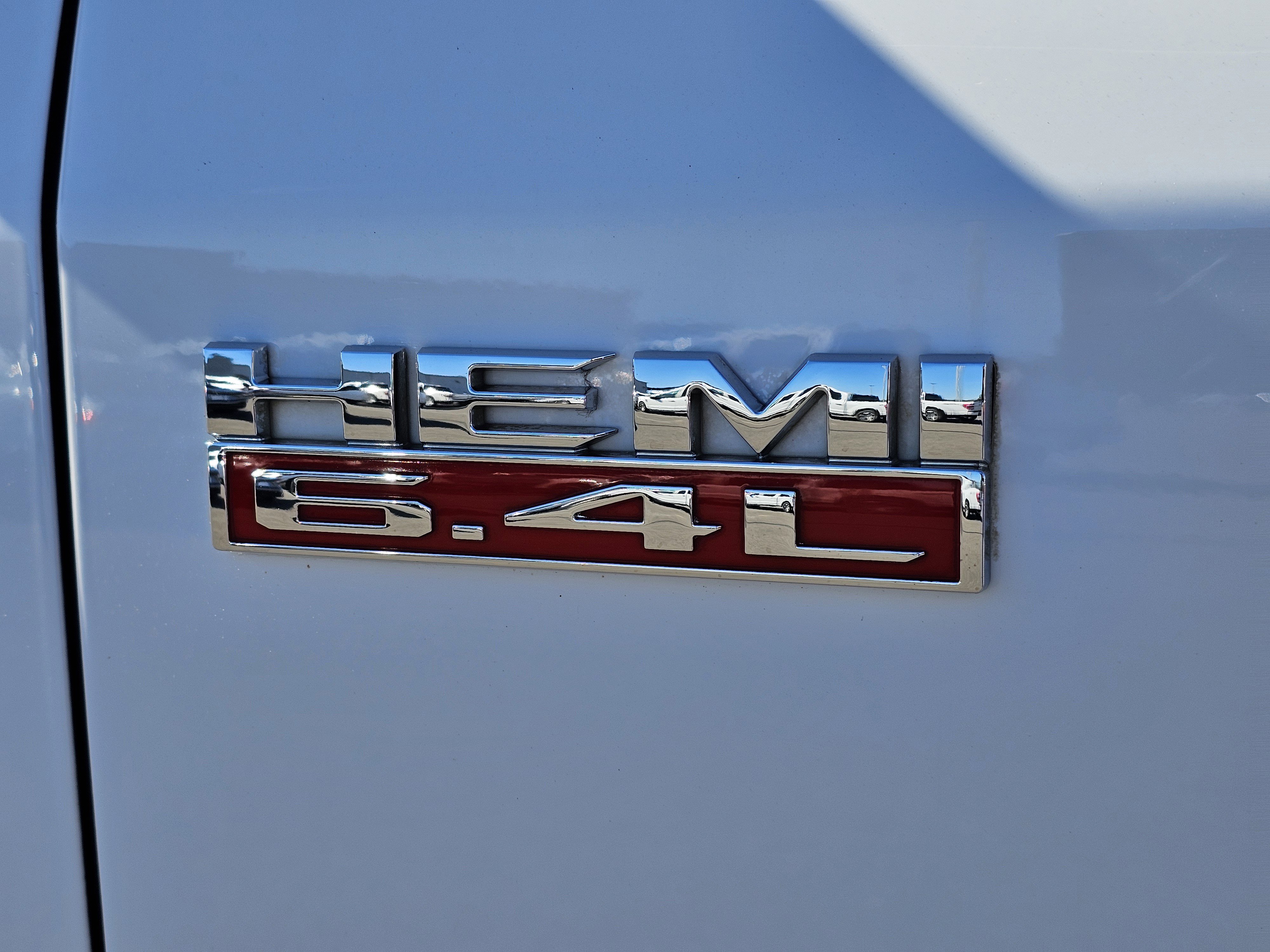 Used 2020 RAM 2500 Tradesman w/ Chrome Appearance Group image 7