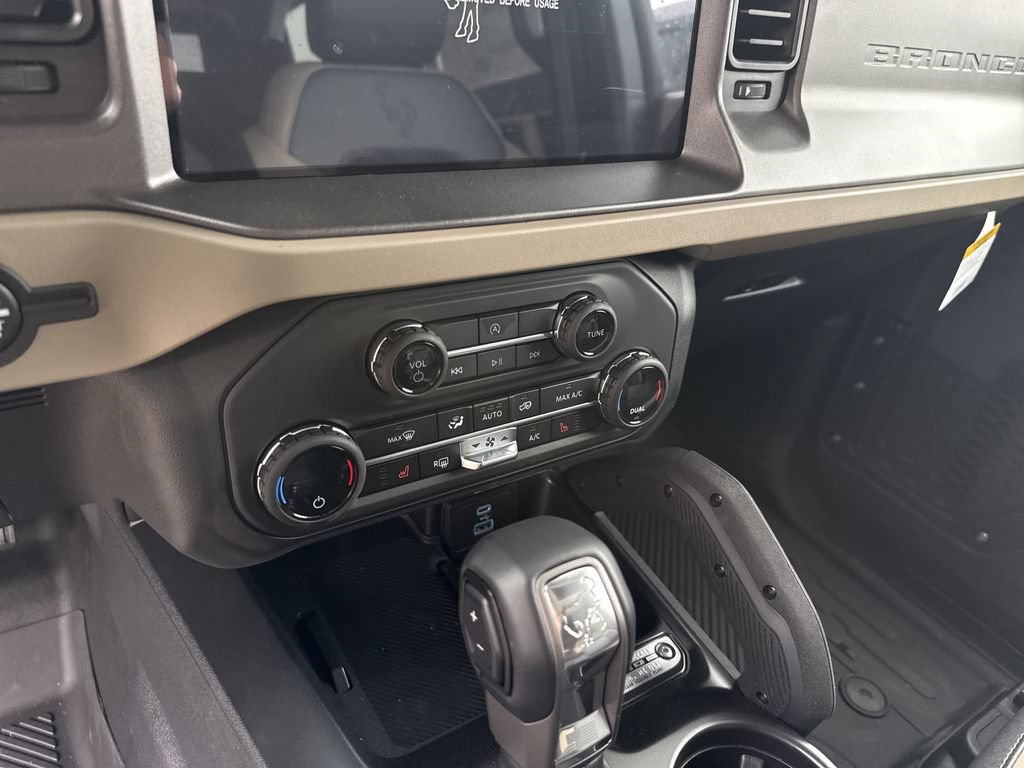 New 2025 Ford Bronco Big Bend w/ Black Diamond Package AWD/4WD image 29