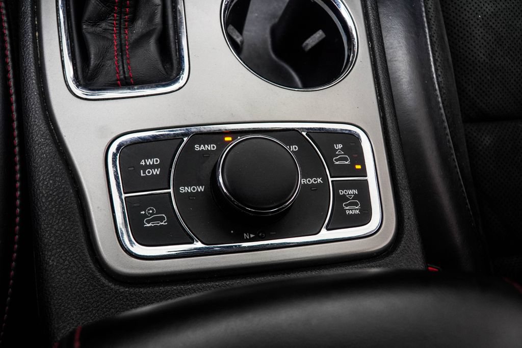 Used 2021 Jeep Grand Cherokee Trailhawk AWD/4WD image 20