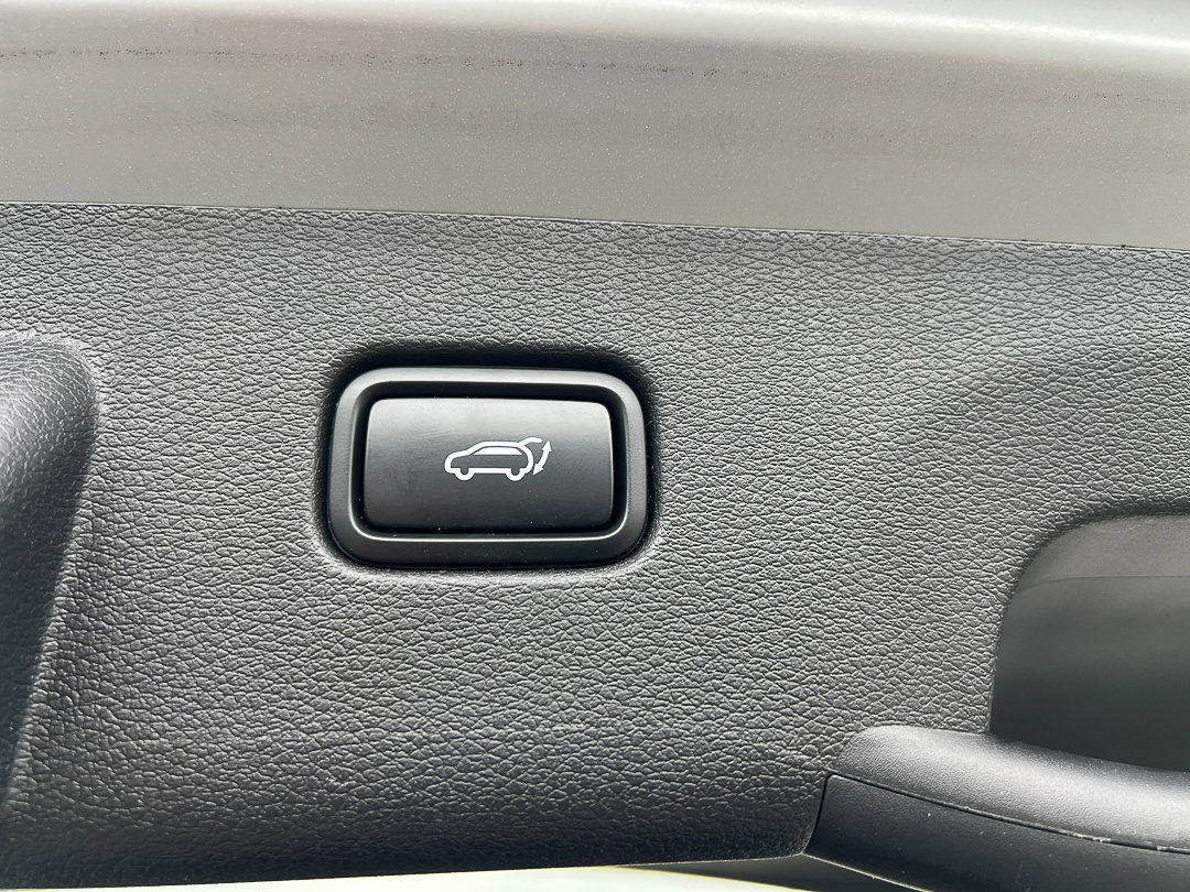 Used 2024 Kia Sportage SX image 6