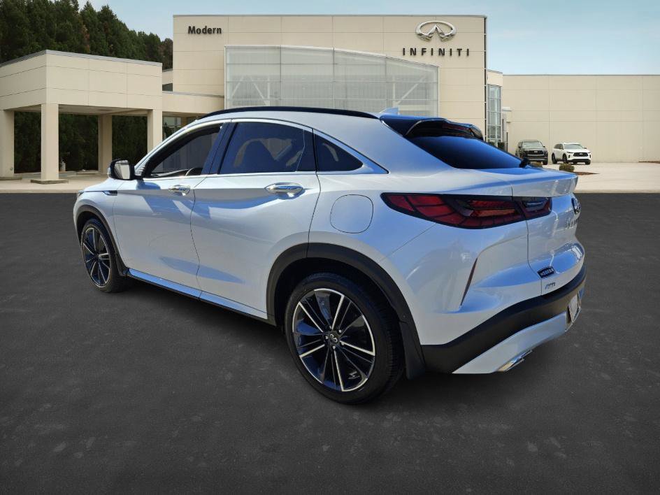 New 2025 INFINITI QX55 Essential image 4