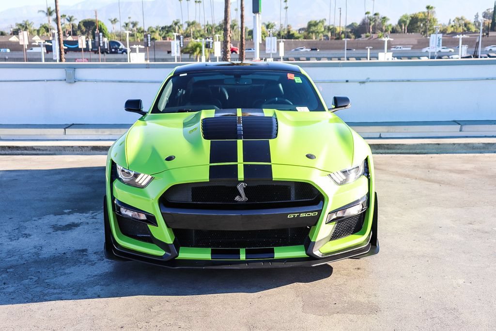 Used 2020 Ford Mustang Shelby GT500 w/ Technology Package RWD image 3