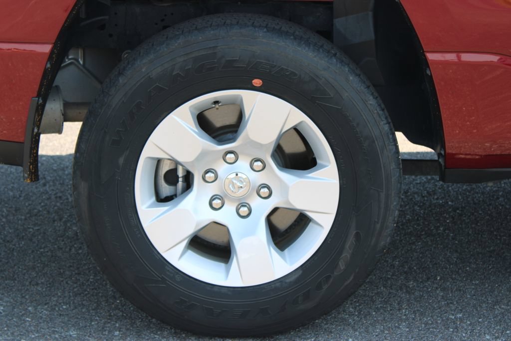 Used 2023 RAM 1500 Big Horn RWD image 13