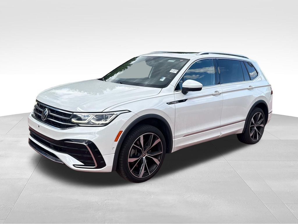 Used 2022 Volkswagen Tiguan SEL R-Line AWD/4WD image 4