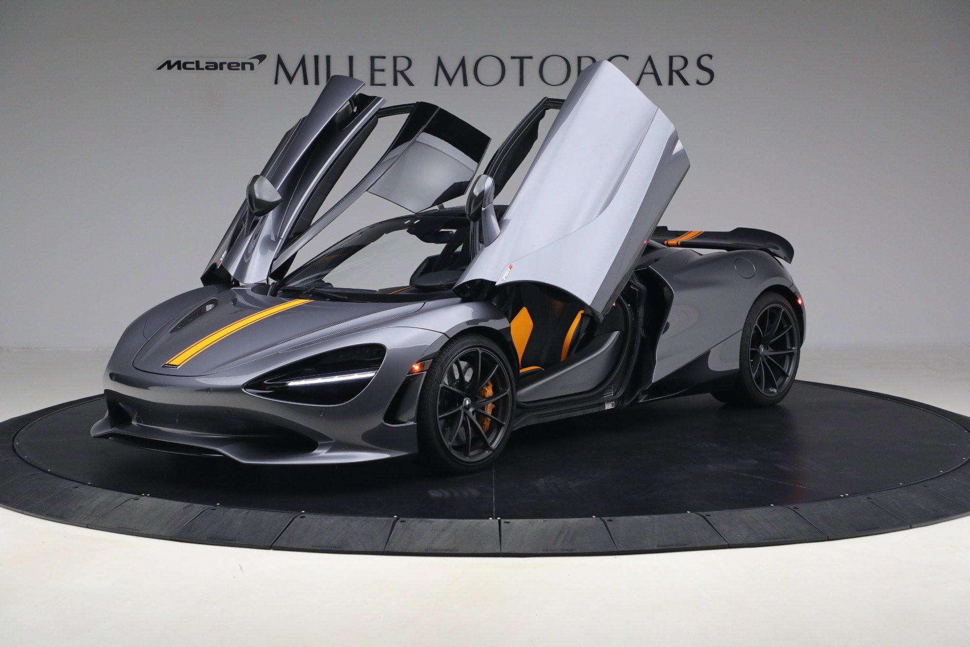 Used 2024 McLaren 750S image 14