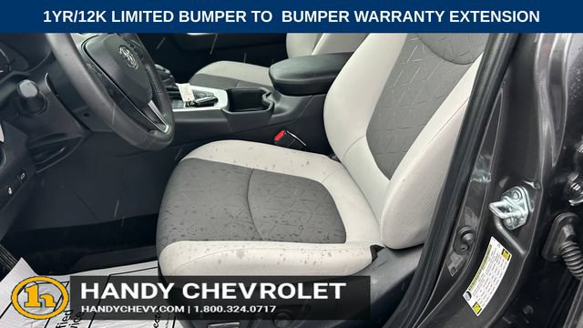 Used 2025 Toyota RAV4 XLE AWD/4WD image 18