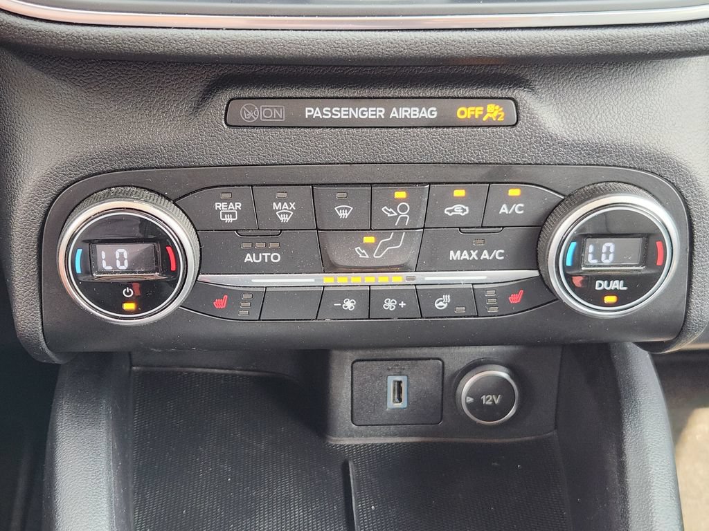 Used 2020 Ford Escape Titanium FWD image 18