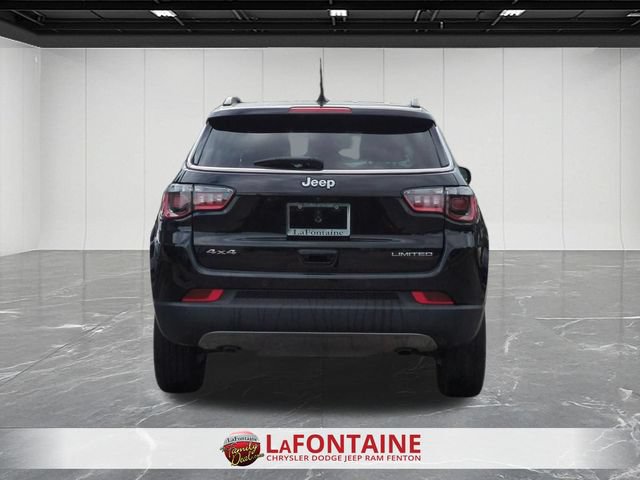 Used 2024 Jeep Compass Limited AWD/4WD image 4