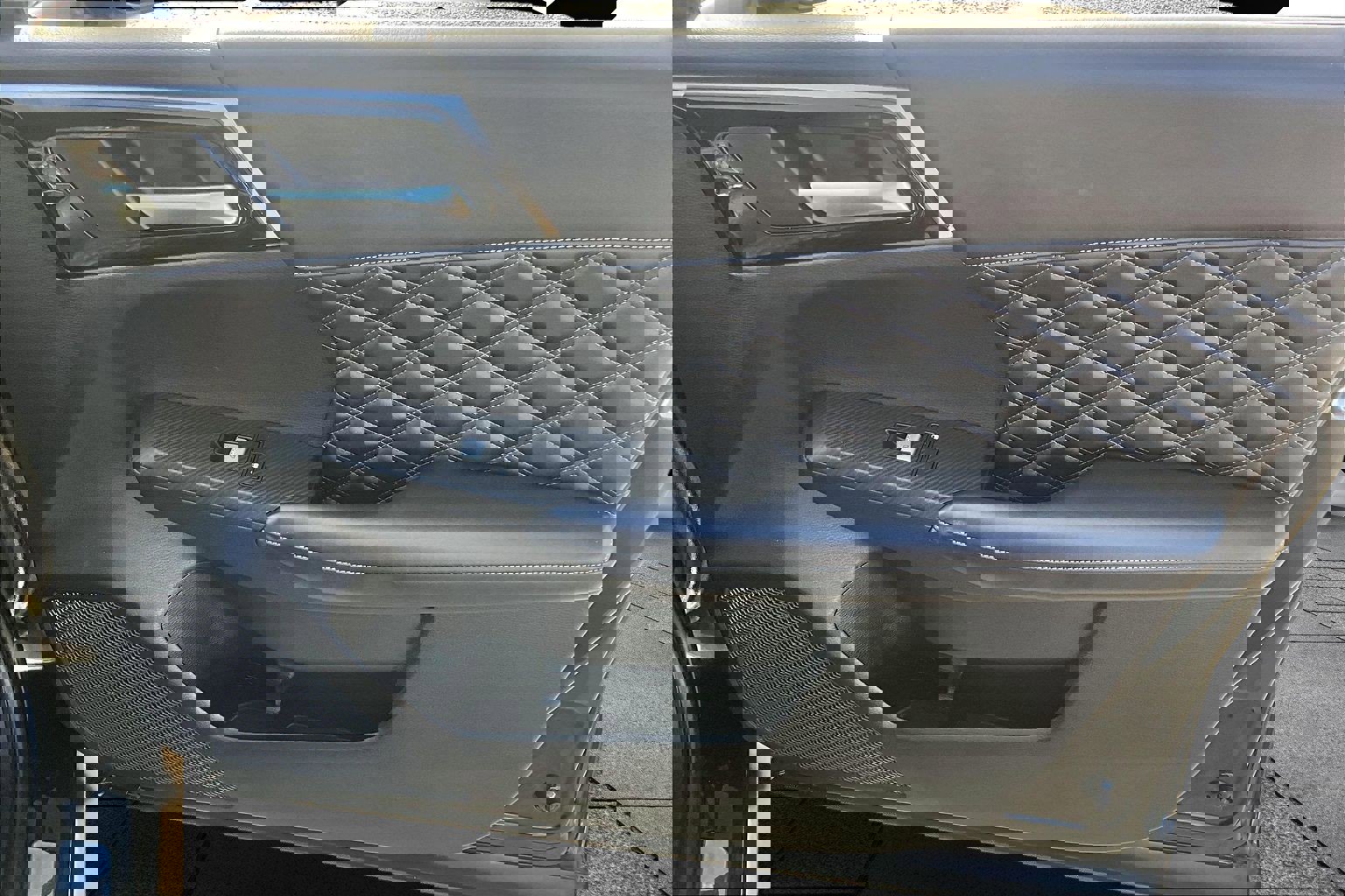 Used 2023 Mitsubishi Outlander SEL image 19