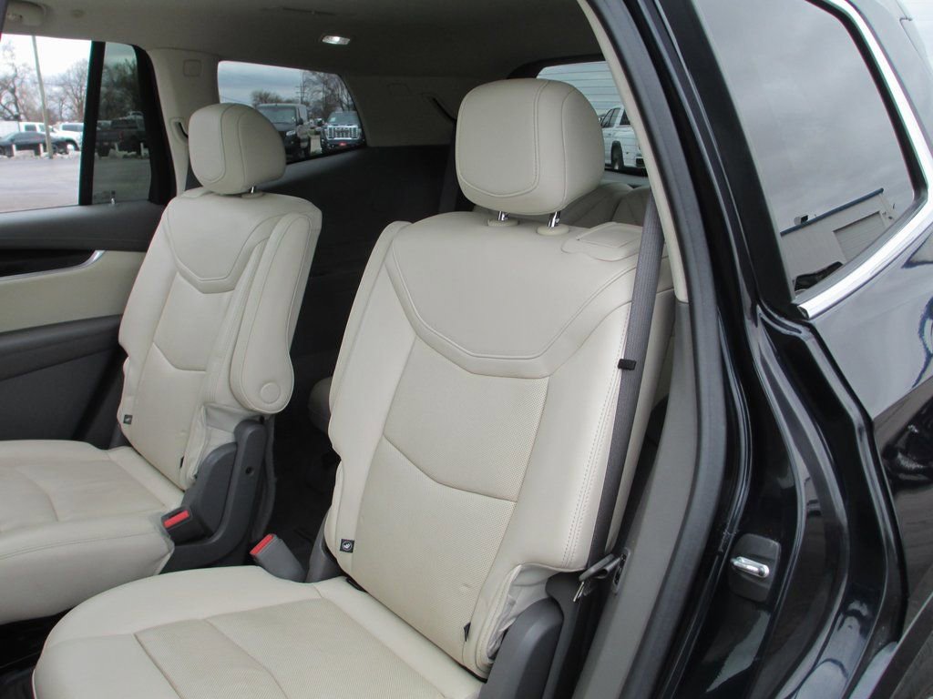 Used 2021 Cadillac XT6 Premium Luxury image 20