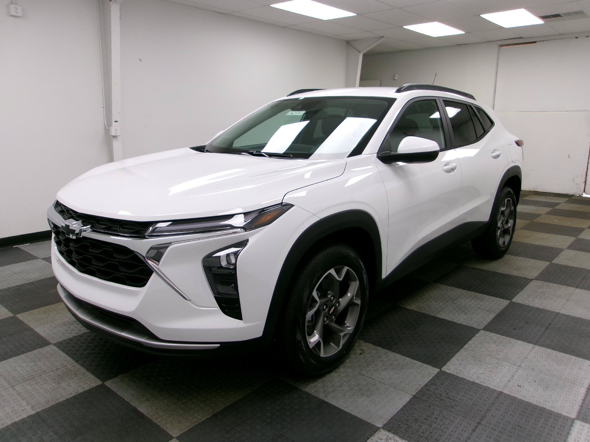 New 2026 Chevrolet Trax LT w/ Driver Confidence Package