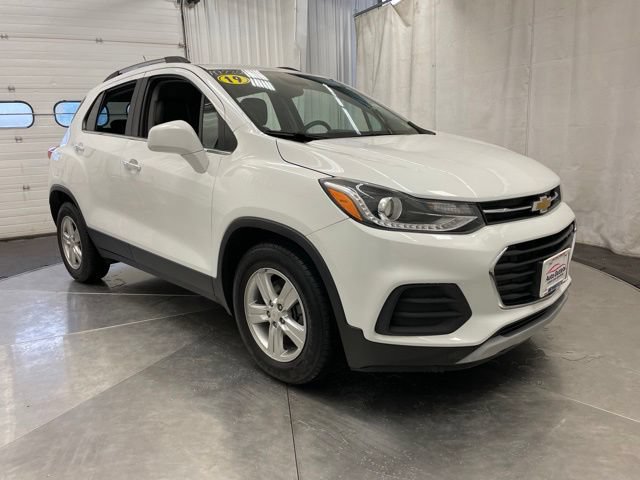 Used 2019 Chevrolet Trax LT w/ LT Convenience Package FWD image 1