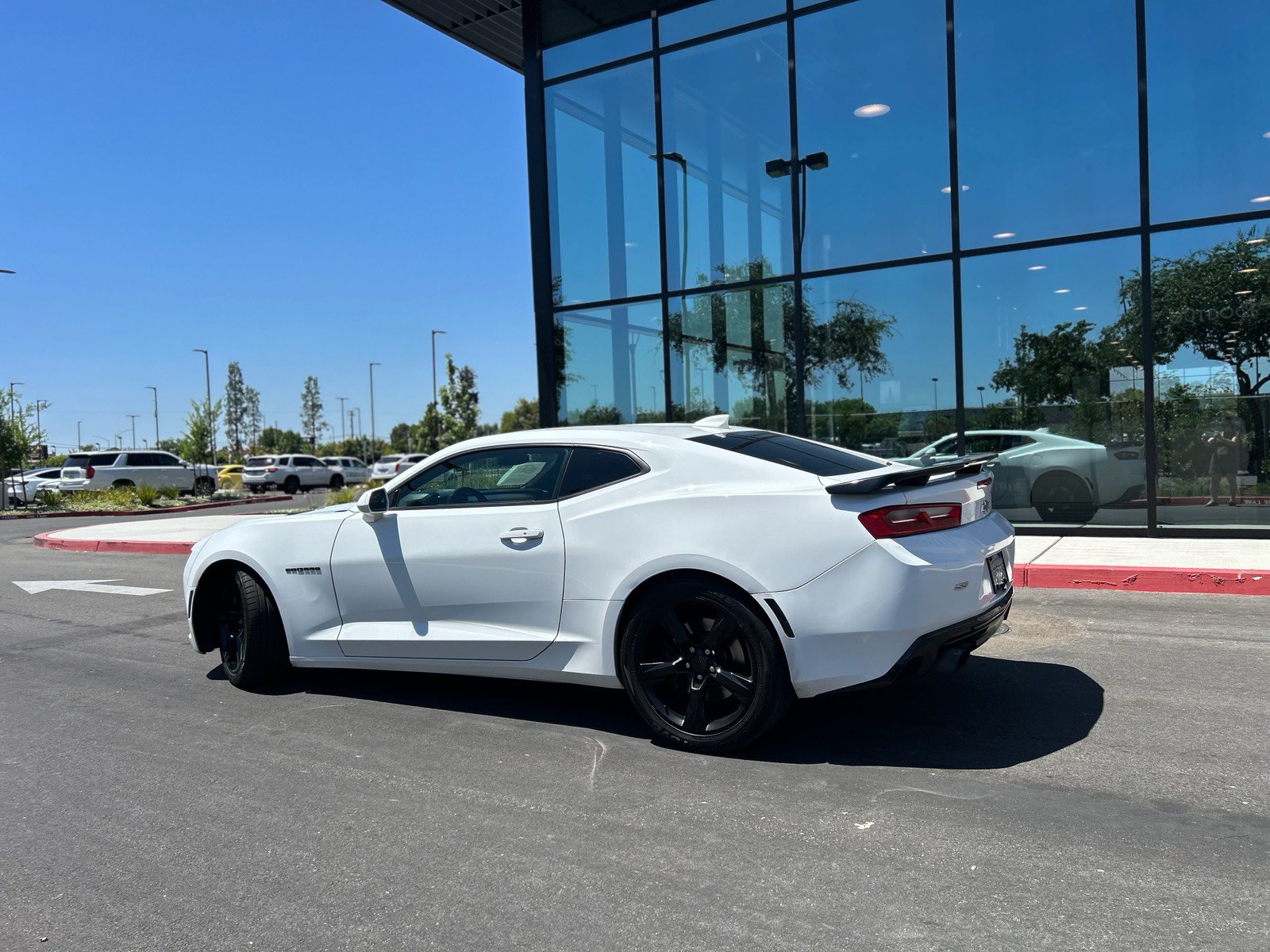 Used 2018 Chevrolet Camaro SS RWD image 5