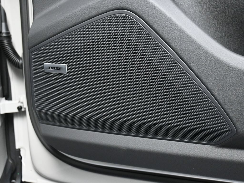 Certified 2026 Porsche Cayenne E-Hybrid AWD/4WD image 30