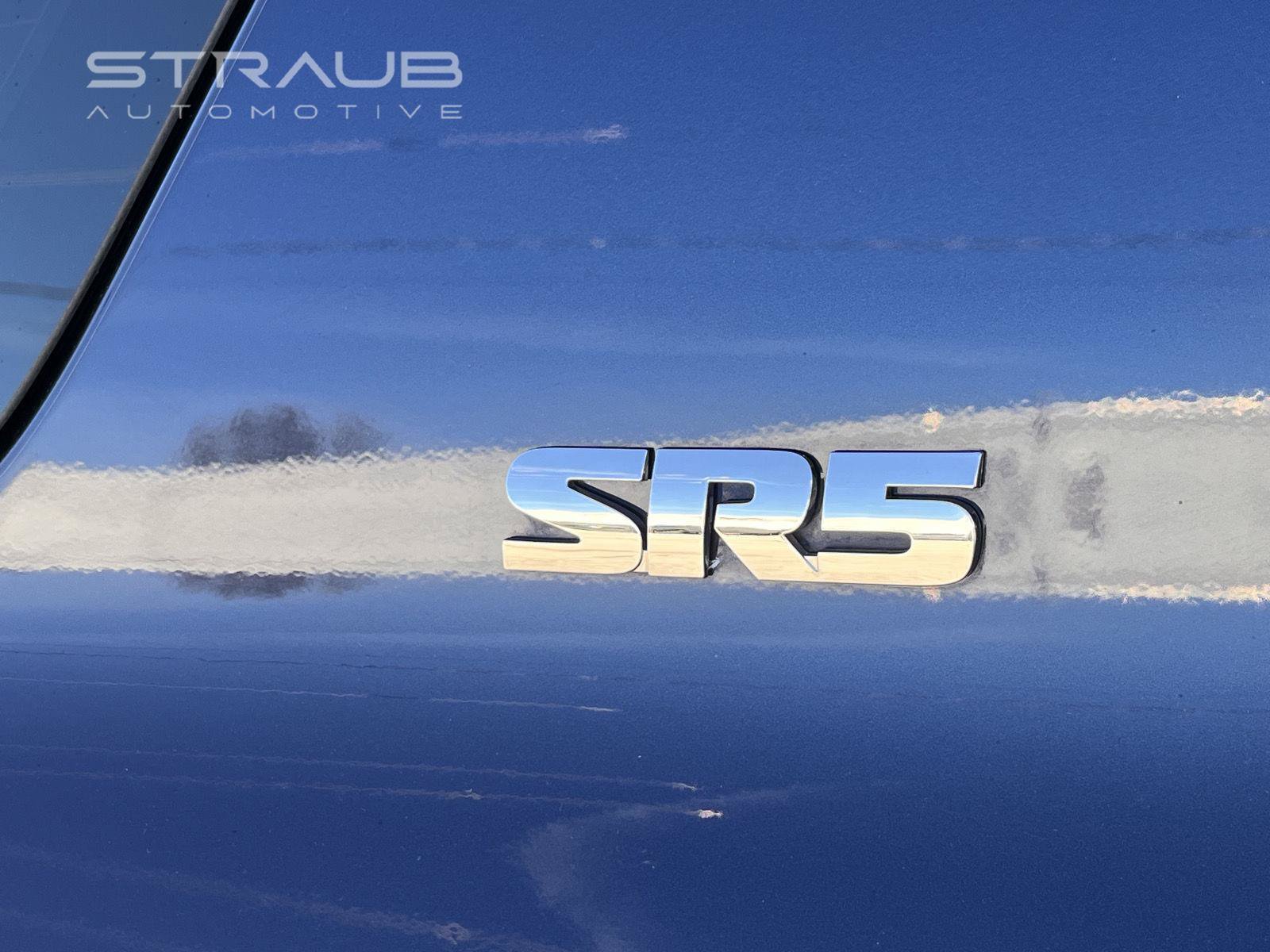 Used 2023 Toyota 4Runner SR5 AWD/4WD image 12