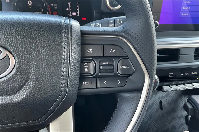 Used 2025 Toyota 4Runner SR5 image 19