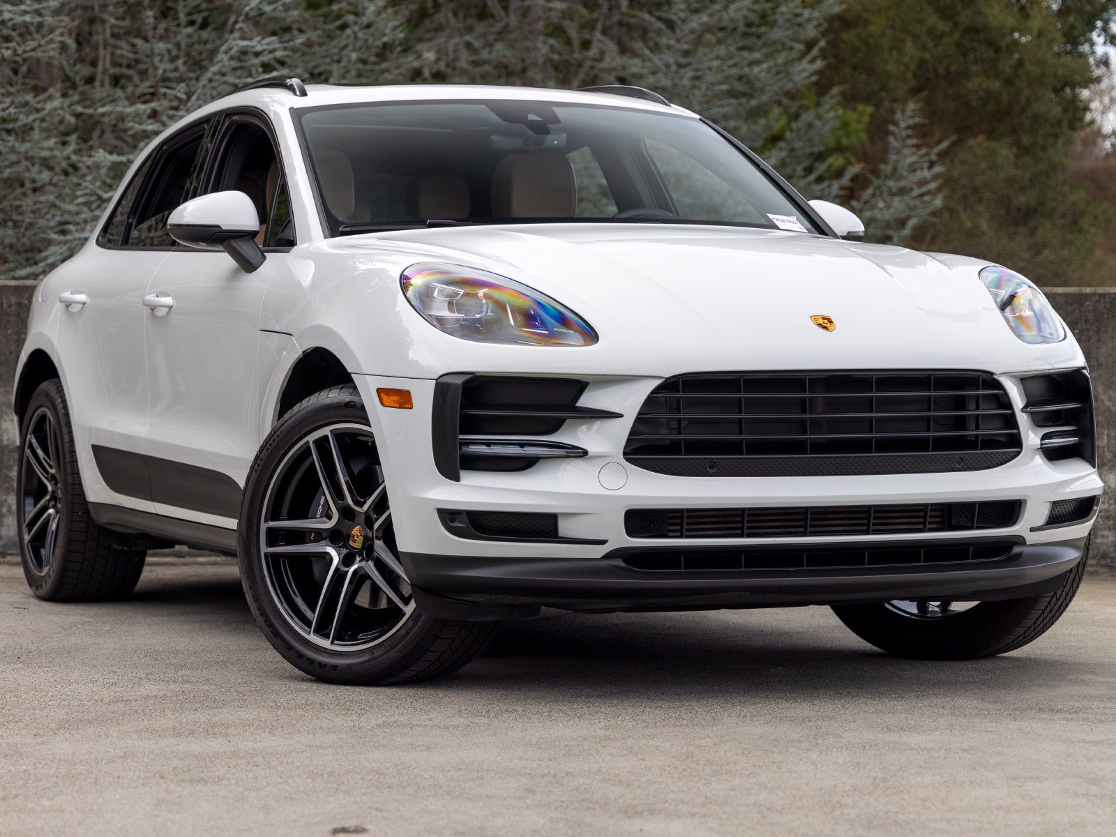 Certified 2021 Porsche Macan AWD/4WD image 9