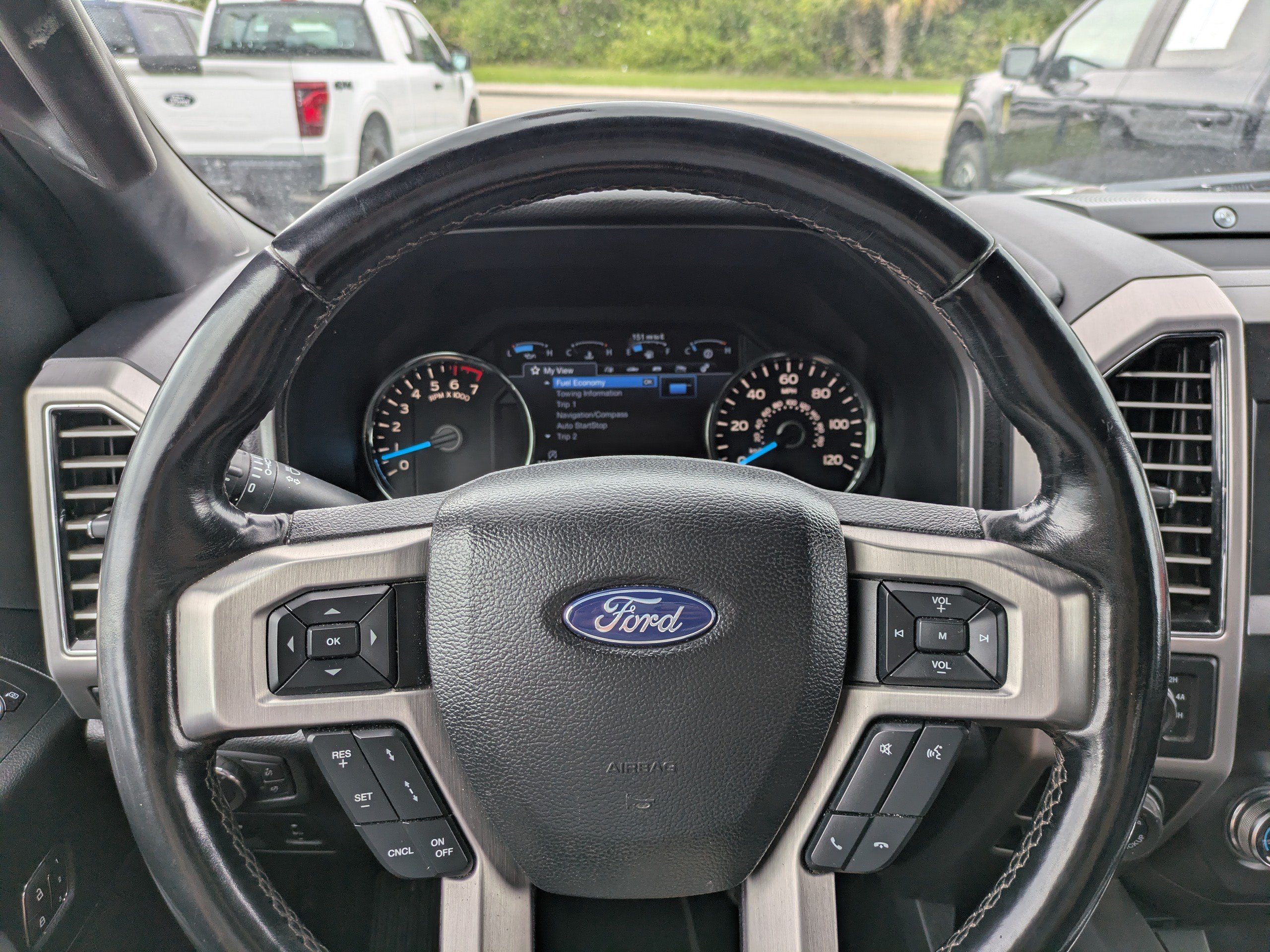 Used 2019 Ford F150 Platinum w/ Equipment Group 701A Luxury AWD/4WD image 23