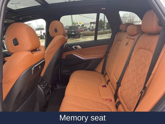 Used 2024 BMW X5 sDrive40i w/ Parking Assistance Package image 18