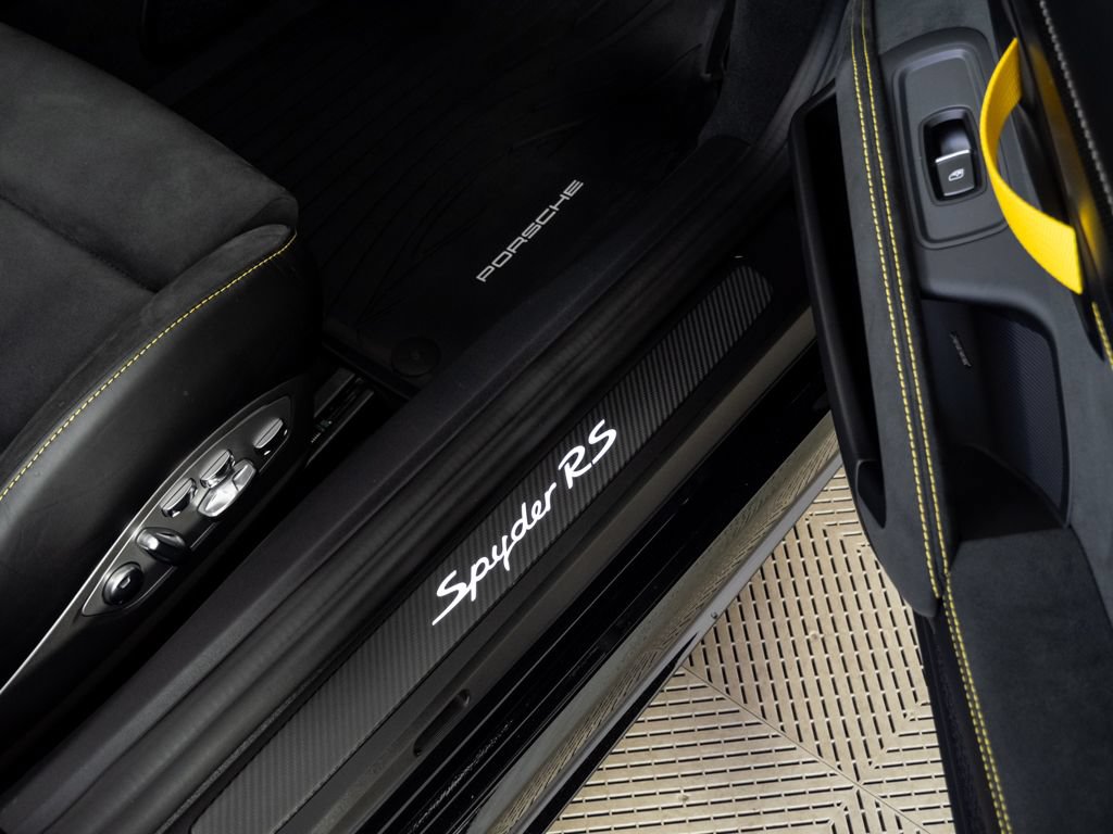 Certified 2025 Porsche 718 Boxster Spyder RS RWD image 19