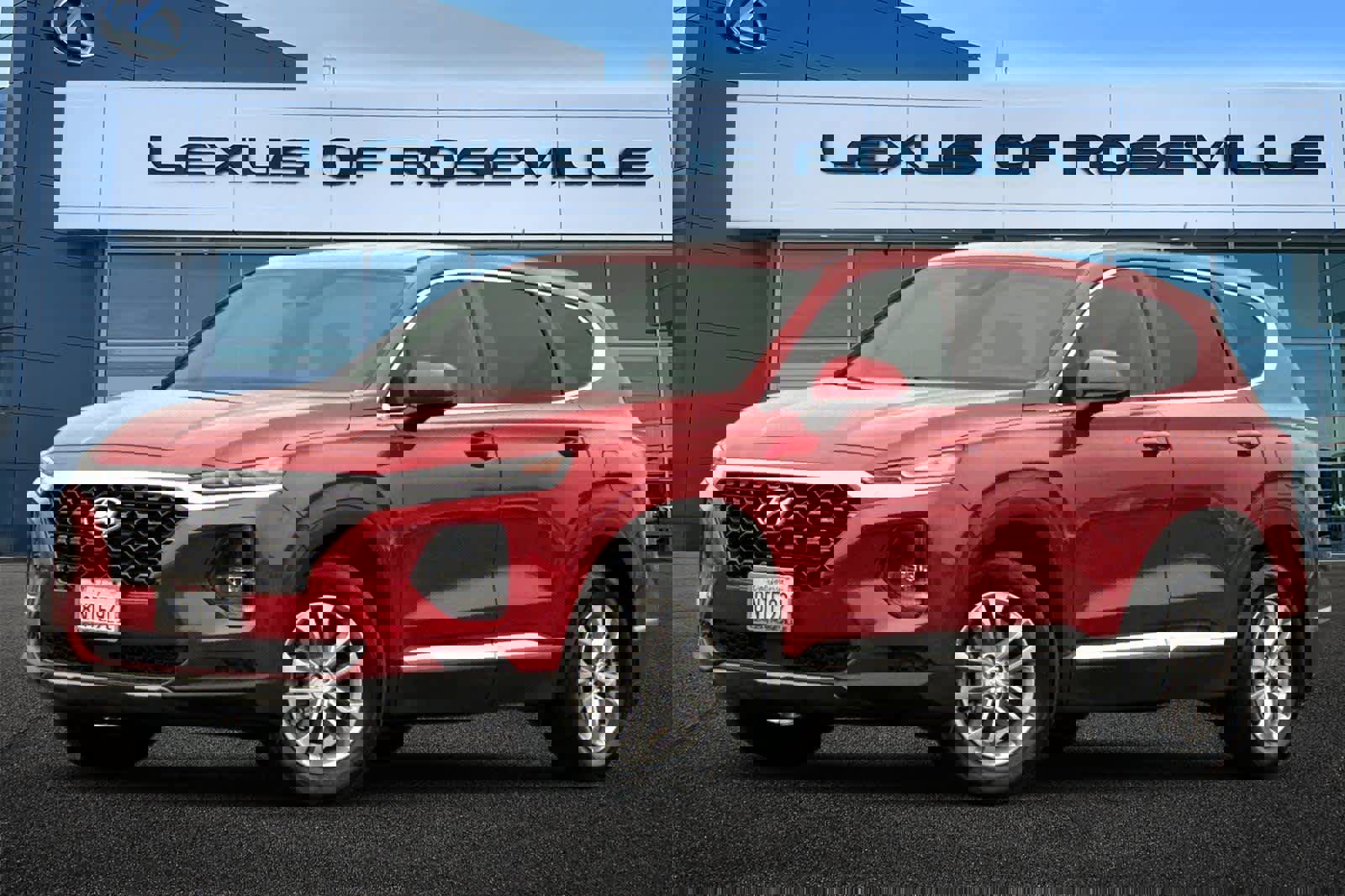 Used 2019 Hyundai Santa Fe SE image 1