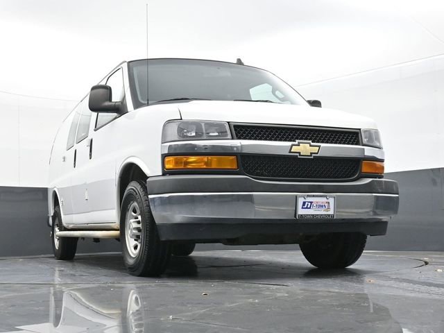 Used 2021 Chevrolet Express 2500 w/ Driver Convenience Package image 46