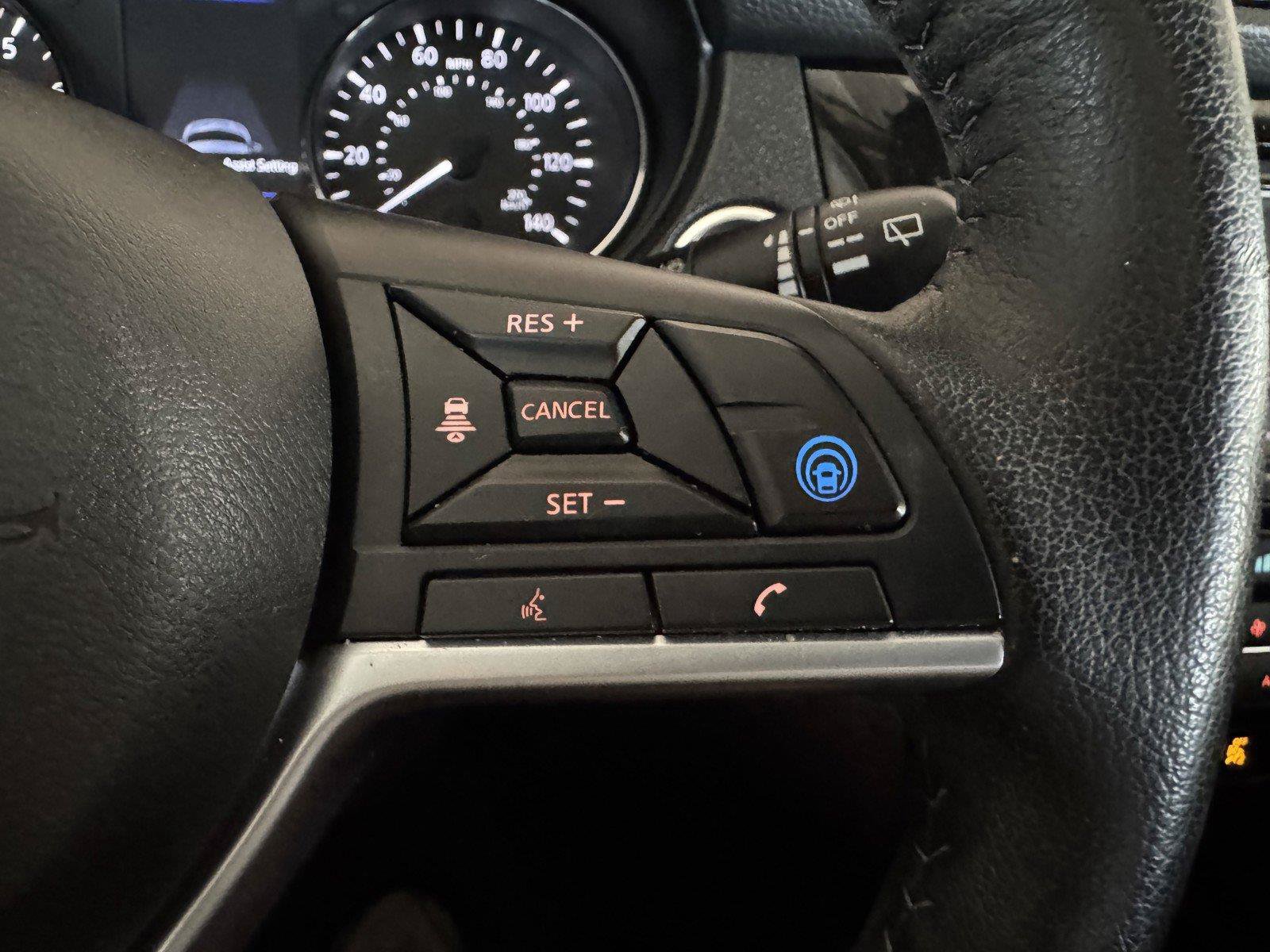 Used 2022 Nissan Rogue Sport SL AWD/4WD image 22