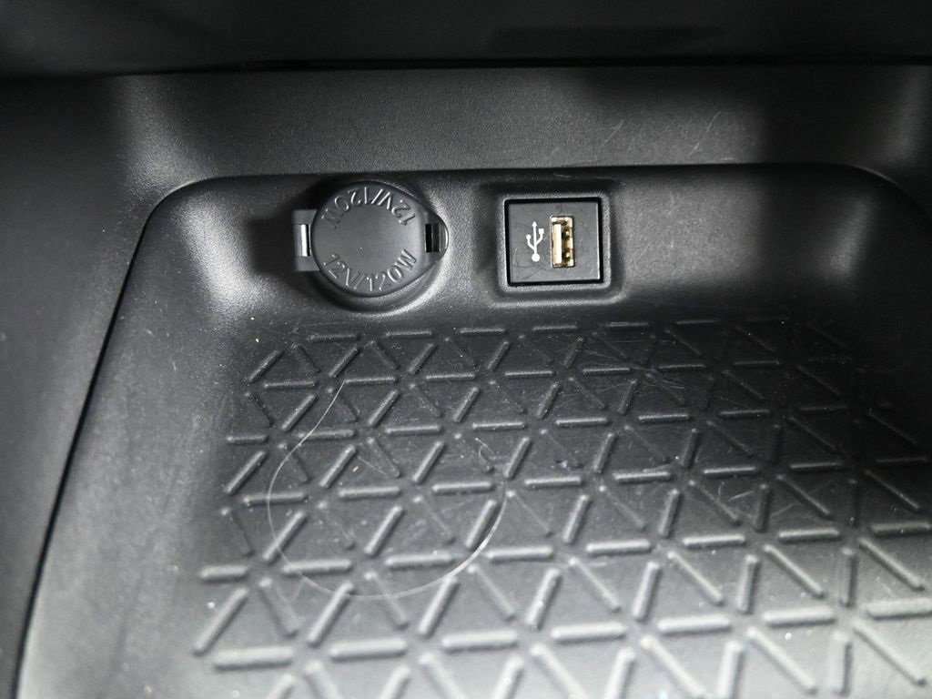 Used 2024 Toyota RAV4 XLE image 34