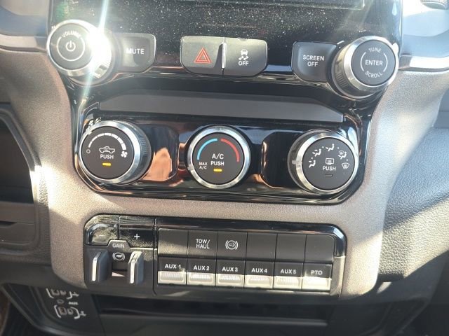 Used 2025 RAM 3500 Tradesman image 19