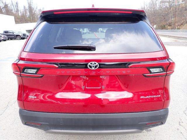 Certified 2024 Toyota Grand Highlander Platinum image 4