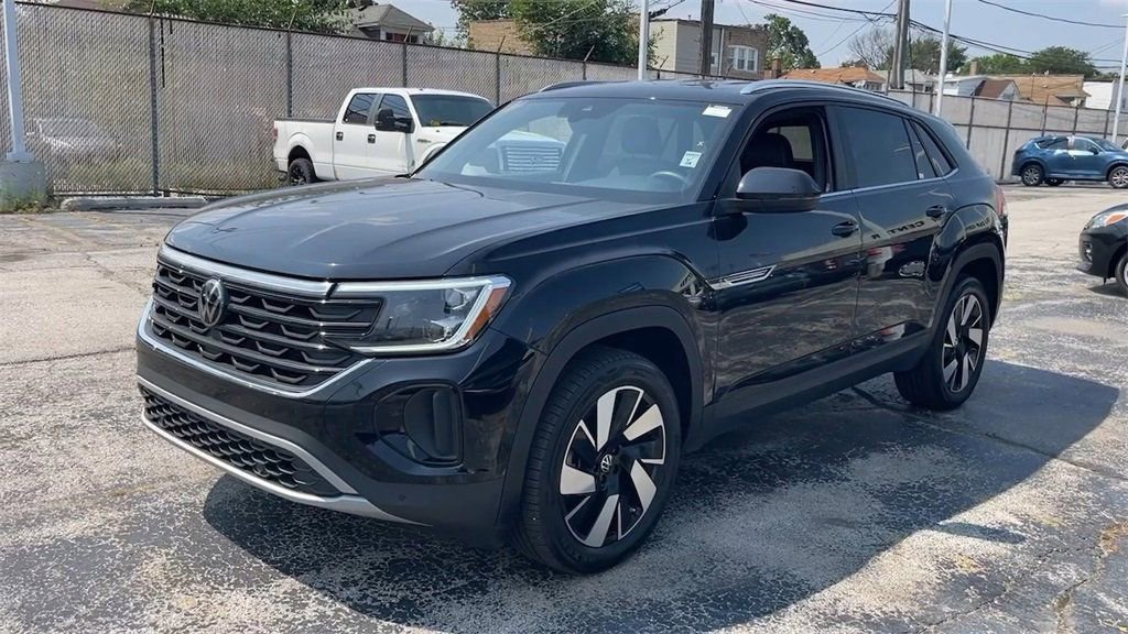 Used 2024 Volkswagen Atlas Cross Sport SE image 7