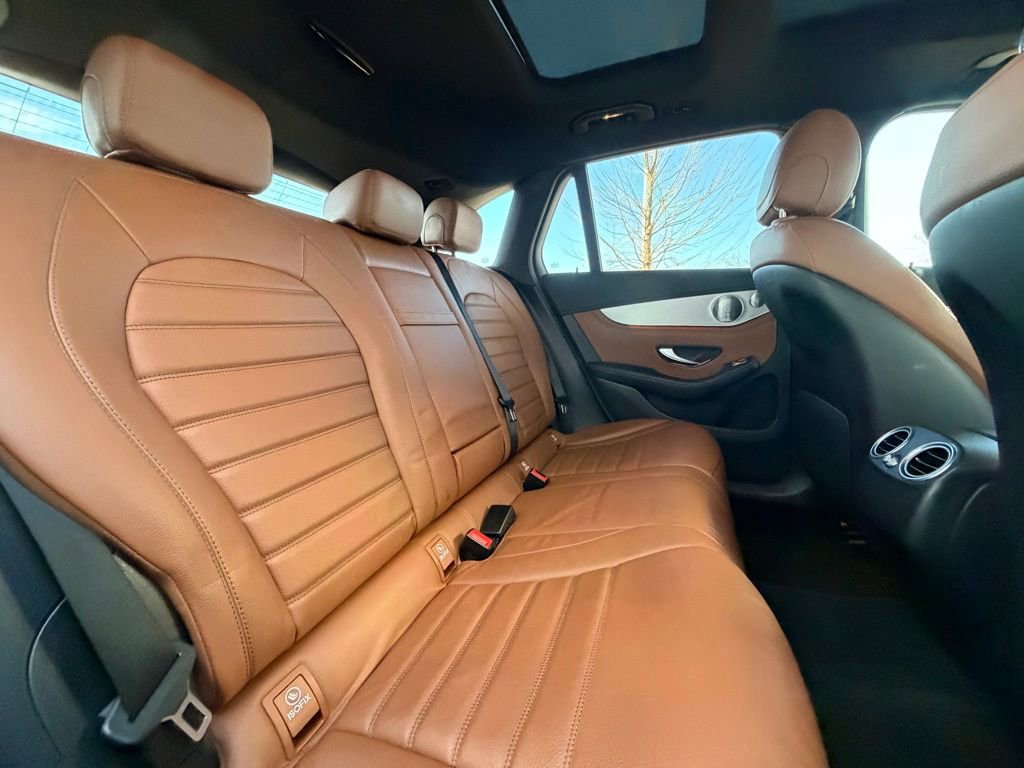 Used 2019 Mercedes-Benz GLC 43 AMG 4MATIC image 35