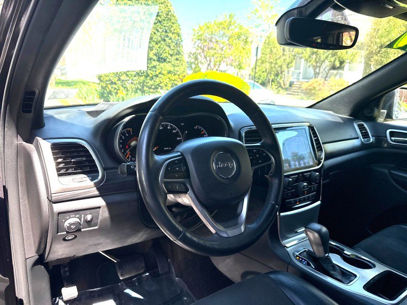 Used 2019 Jeep Grand Cherokee Altitude image 14