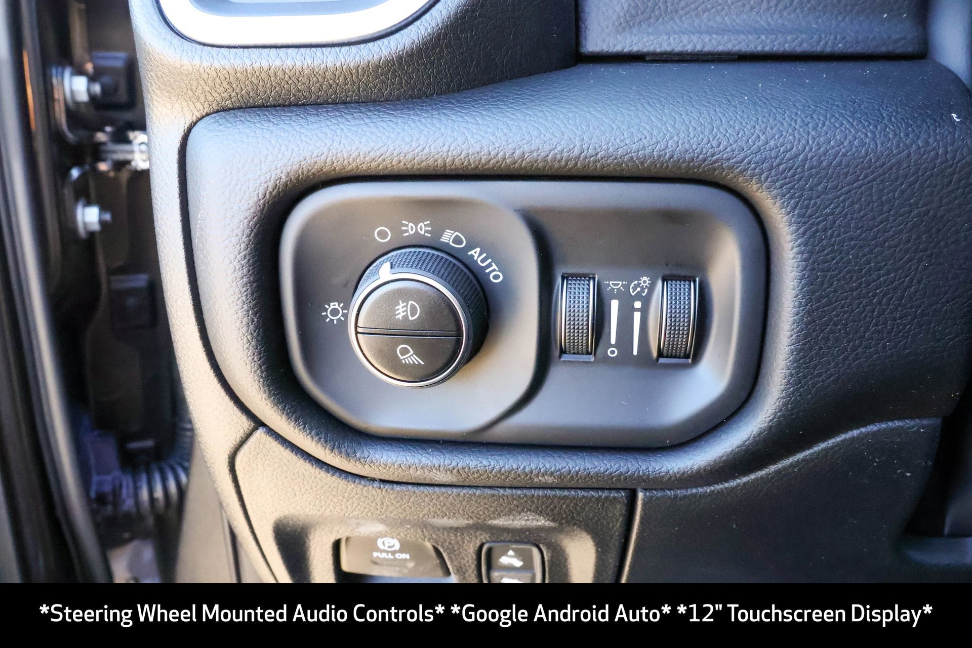 New 2026 RAM 1500 4x4 Crew Cab image 35