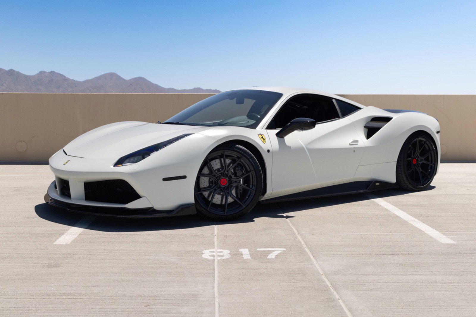 Used 2018 Ferrari 488 GTB RWD image 1