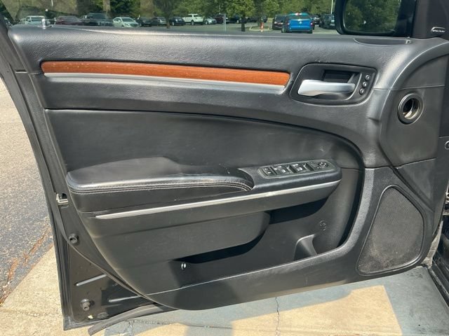 Used 2013 Chrysler 300 C w/ Harman Kardon Audio Group AWD/4WD image 16