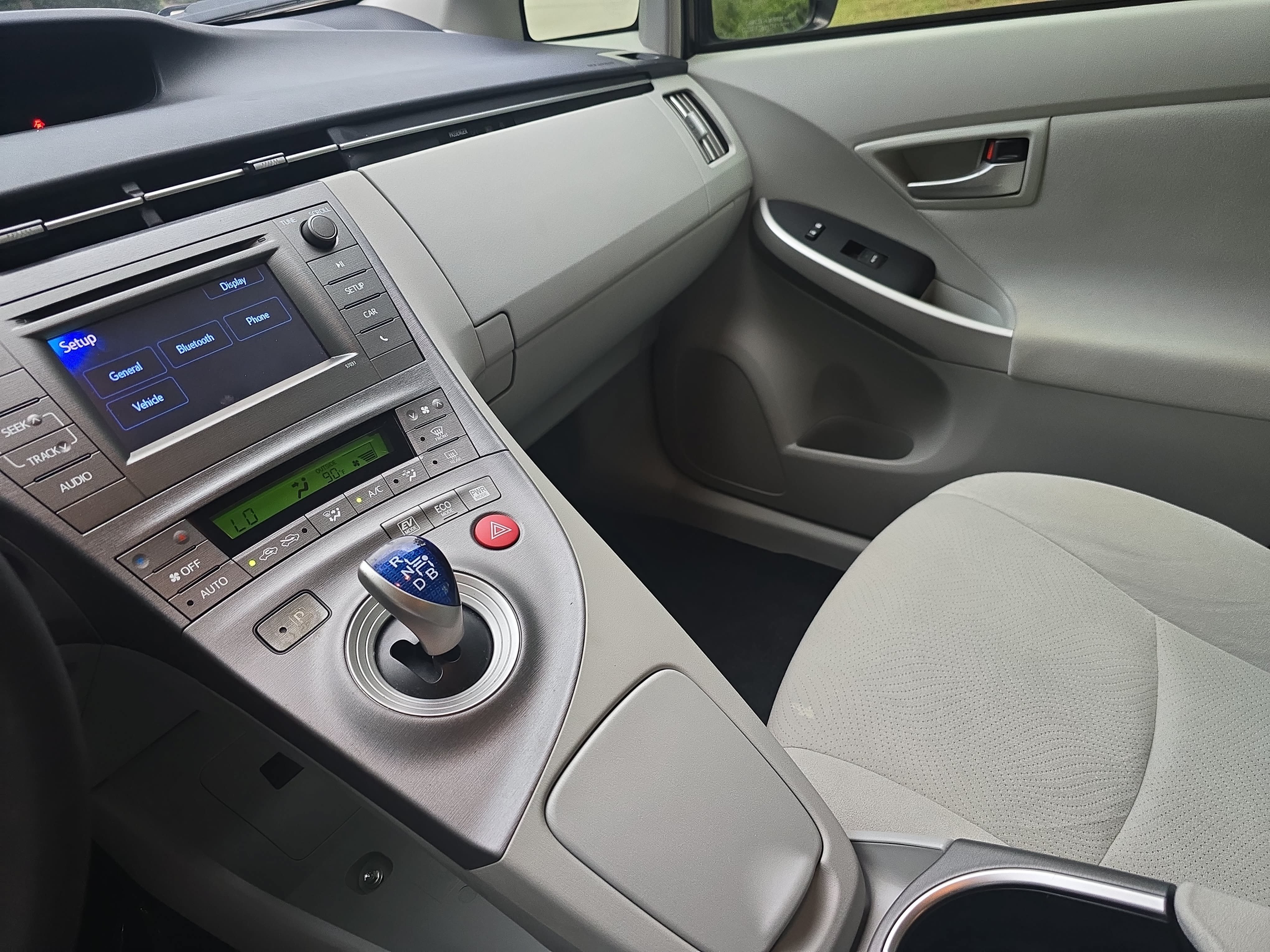 Used 2015 Toyota Prius Two FWD image 23