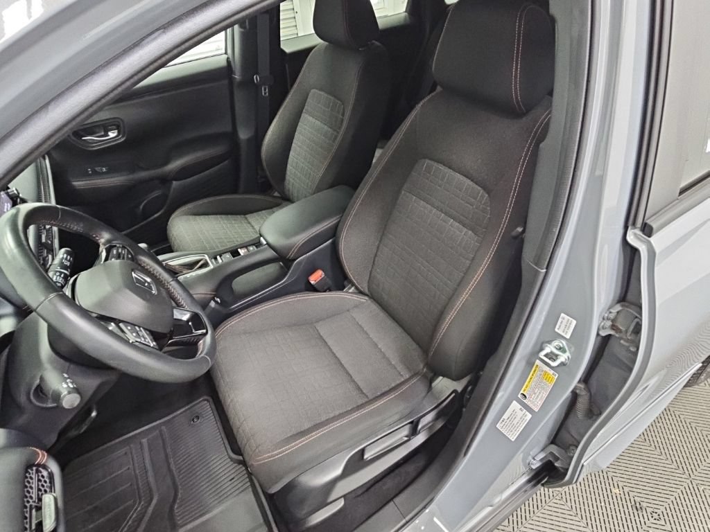 Used 2023 Honda HR-V Sport image 26