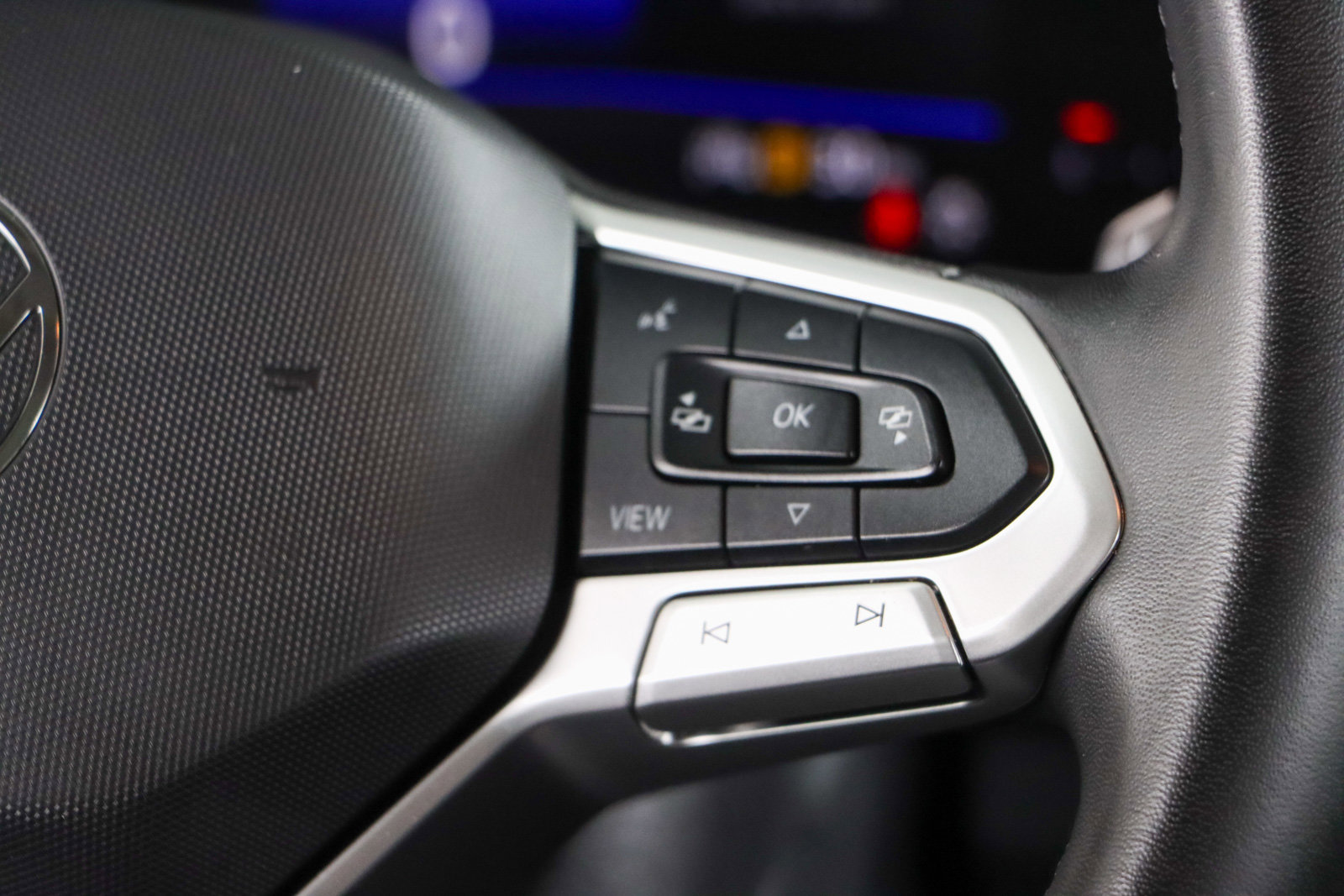 Used 2024 Volkswagen Jetta SE image 14