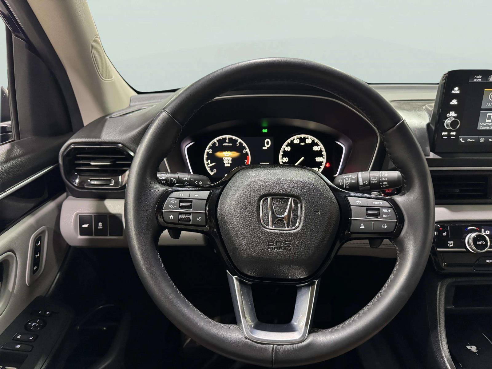 Used 2025 Honda Pilot EX-L image 32