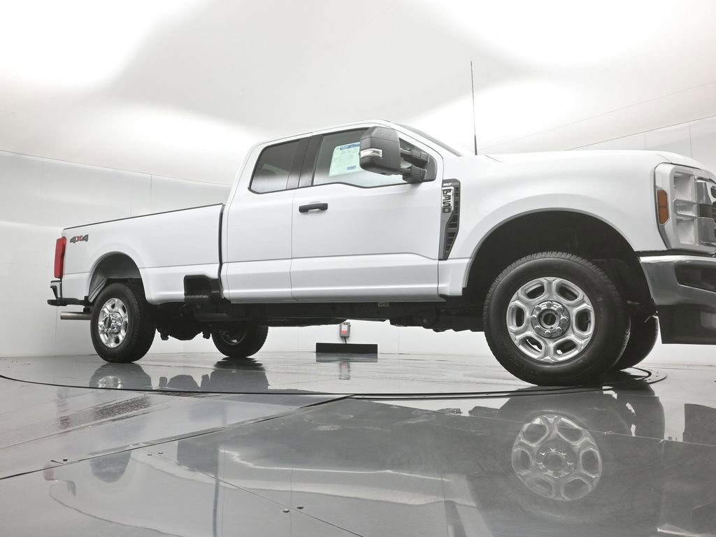 New 2026 Ford F350 XLT image 45